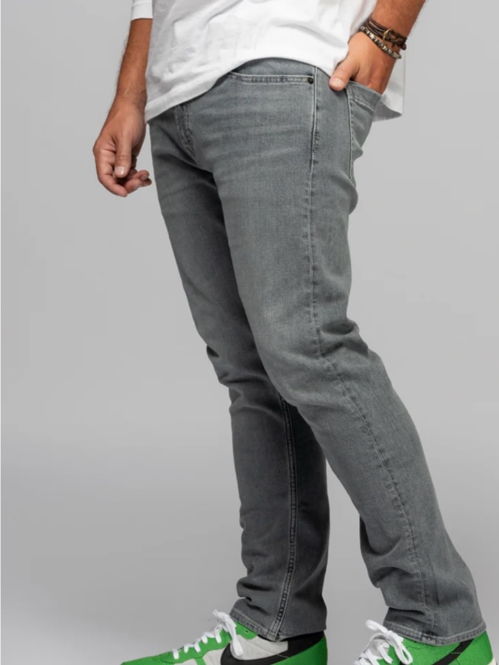 Revtown Men’s Sharp Jeans W33 L30, Steel Grey Slim Fit Jeans
